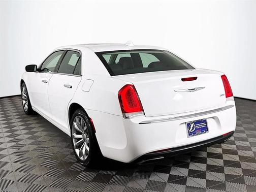 2019 Chrysler 300 Limited