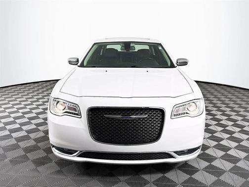 2019 Chrysler 300 Limited