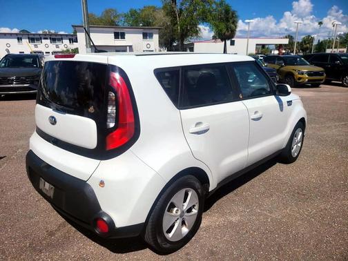2015 Kia Soul Base