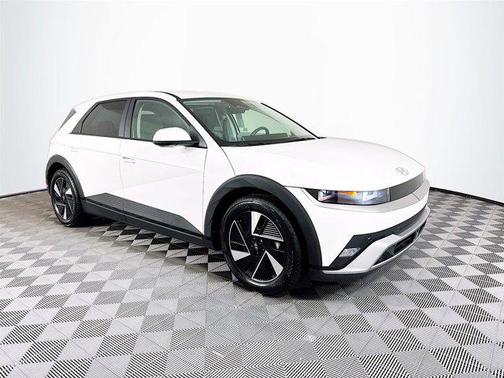 2025 Hyundai IONIQ 5 SE