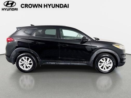 Black Noir Pearl 2019 Hyundai TUCSON SE