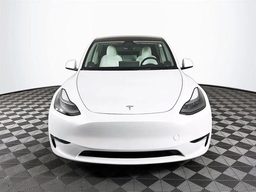 2024 Tesla Model Y Long Range Dual Motor All-Wheel Drive