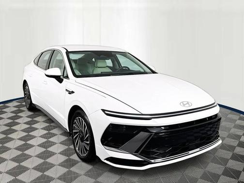 2024 Hyundai SONATA Hybrid SE