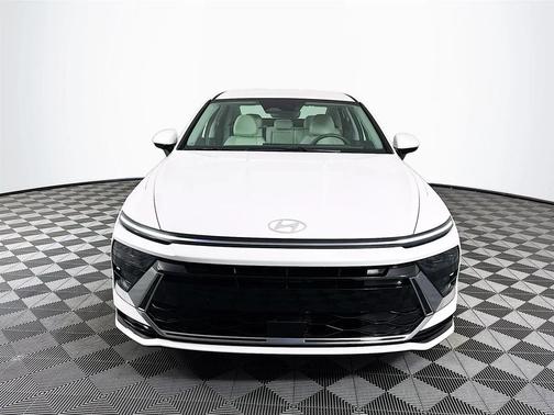 2024 Hyundai SONATA Hybrid SE