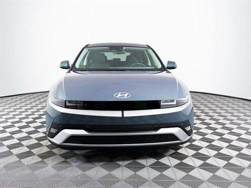 2025 Hyundai IONIQ 5 SE