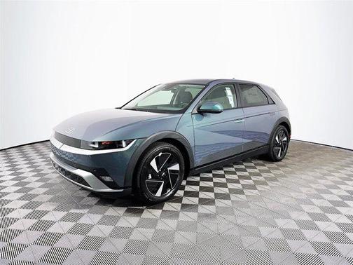 2025 Hyundai IONIQ 5 SE