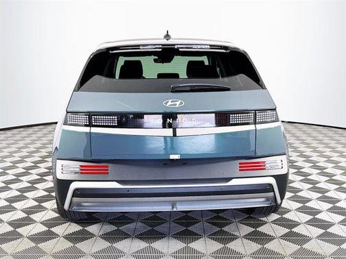 2025 Hyundai IONIQ 5 SE