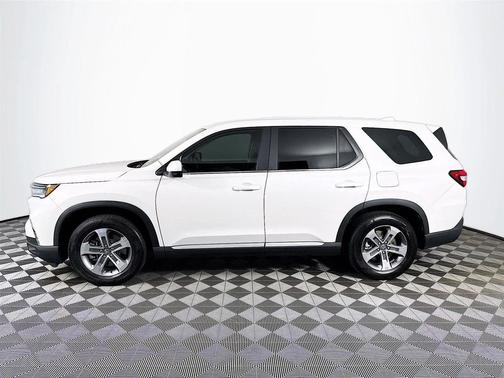 2023 Honda Pilot 2WD EX-L 8 Passenger