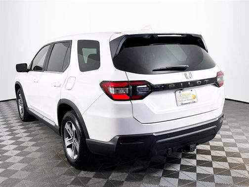 2023 Honda Pilot 2WD EX-L 8 Passenger