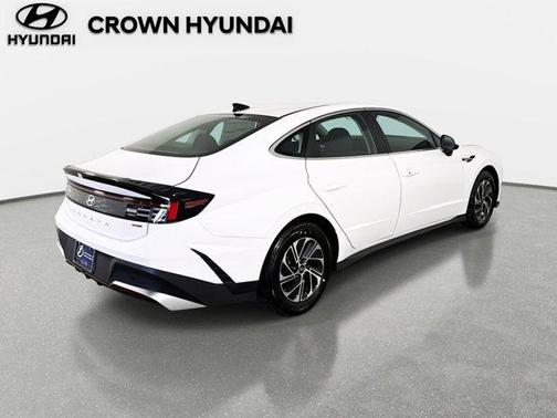 Serenity White 2026 Hyundai SONATA Hybrid Base