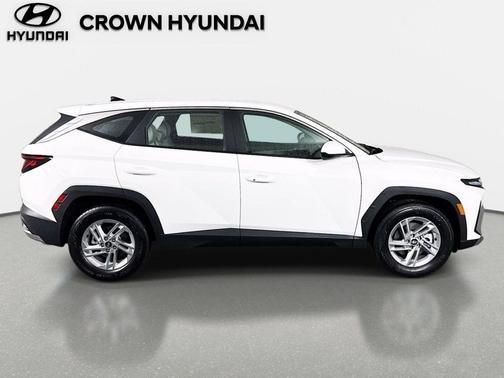 Serenity White Pearl 2026 Hyundai TUCSON SE