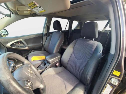 2011 Toyota RAV4 Sport