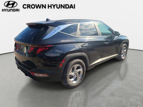 Black Pearl 2024 Hyundai TUCSON SEL