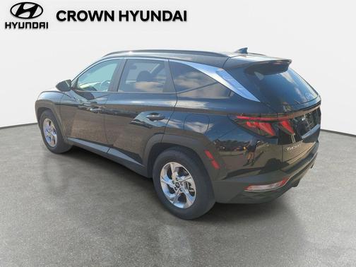 Black Pearl 2024 Hyundai TUCSON SEL