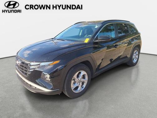 Black Pearl 2024 Hyundai TUCSON SEL