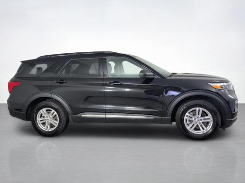 Black Metallic 2023 Ford Explorer XLT