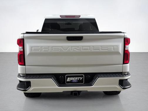 Summit White 2019 Chevrolet Silverado 1500 Custom