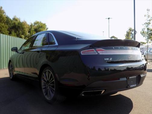 2015 Lincoln MKZ Base