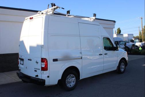 2015 Nissan NV Cargo NV2500 HD SV V8