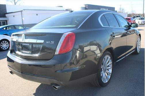 2011 Lincoln MKS Base