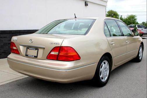 2001 Lexus LS 430 Base