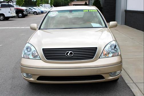 2001 Lexus LS 430 Base