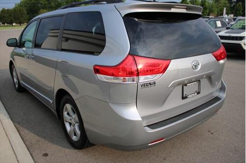 2012 Toyota Sienna LE