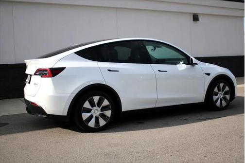 2021 Tesla Model Y Long Range Dual Motor All-Wheel Drive