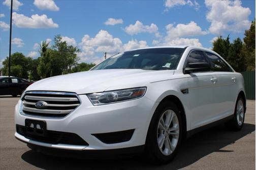 2016 Ford Taurus SE