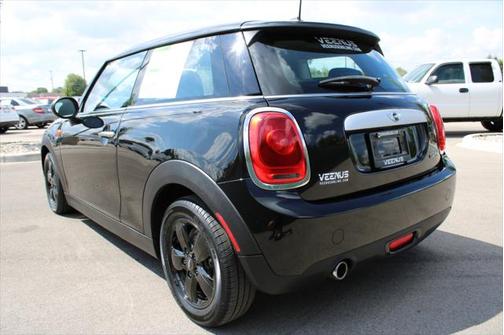 2015 MINI Hardtop Cooper