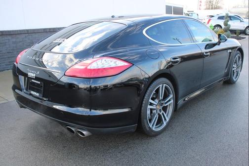 2013 Porsche Panamera 4