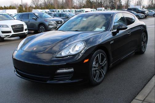 2013 Porsche Panamera 4