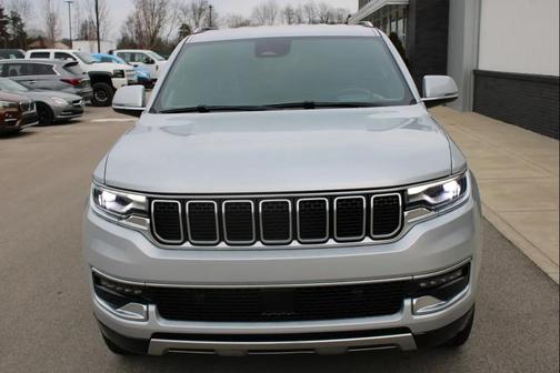 2022 Jeep Wagoneer Series III 4x2