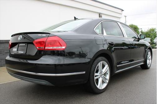 2013 Volkswagen Passat 2.0 TDI SEL Premium
