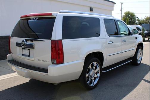 2010 Cadillac Escalade ESV Base