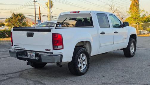 Summit White 2011 GMC Sierra 1500 XFE