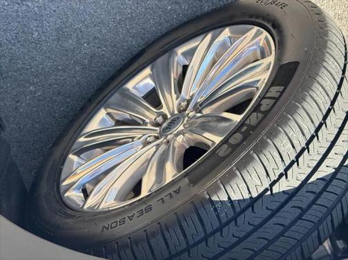 2022 Ford Explorer King Ranch
