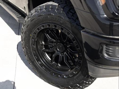 Agate Black Metallic 2024 Ford F-150 XLT