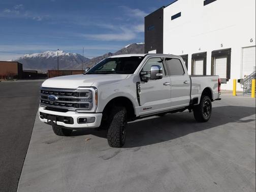 2023 Ford F-350 Platinum