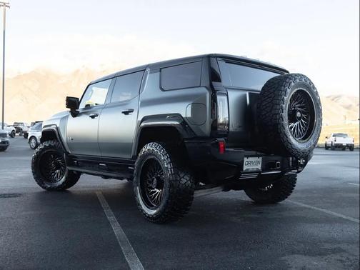 2024 GMC HUMMER EV SUV 3X