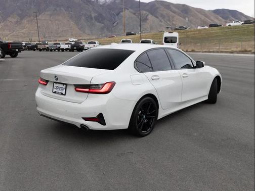 2020 BMW 330 xDrive