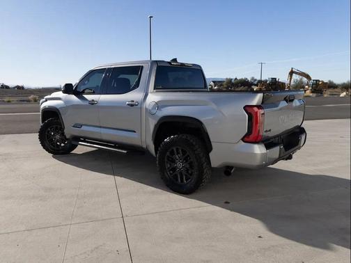 2023 Toyota Tundra Platinum
