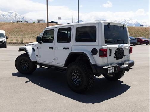 Bright White 2021 Jeep Wrangler Unlimited Rubicon