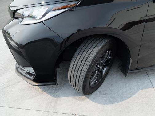 Midnight Black Metallic 2025 Toyota Sienna XSE 7 Passenger