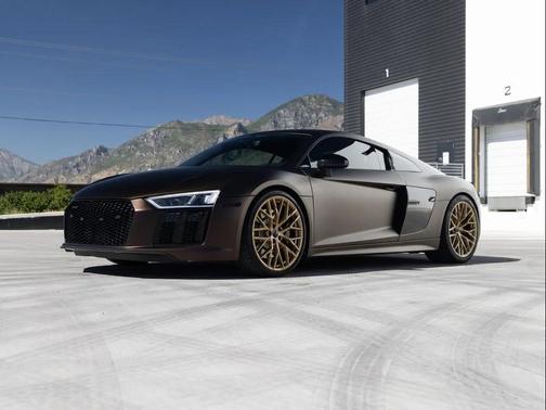 Florett Silver Metallic 2017 Audi R8 V10