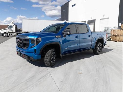 Dynamic Blue Metallic 2024 GMC Sierra 1500 AT4