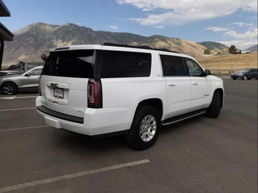 2016 GMC Yukon XL SLT