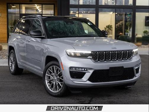 2023 Jeep Grand Cherokee Summit