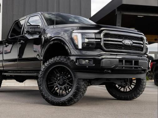 Agate Black Metallic 2025 Ford F-150 Lariat
