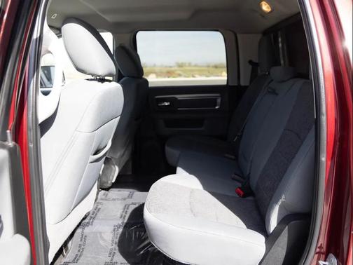 Delmonico Red Pearlcoat 2018 RAM 2500 Big Horn Crew Cab 4x4 6'4' Box